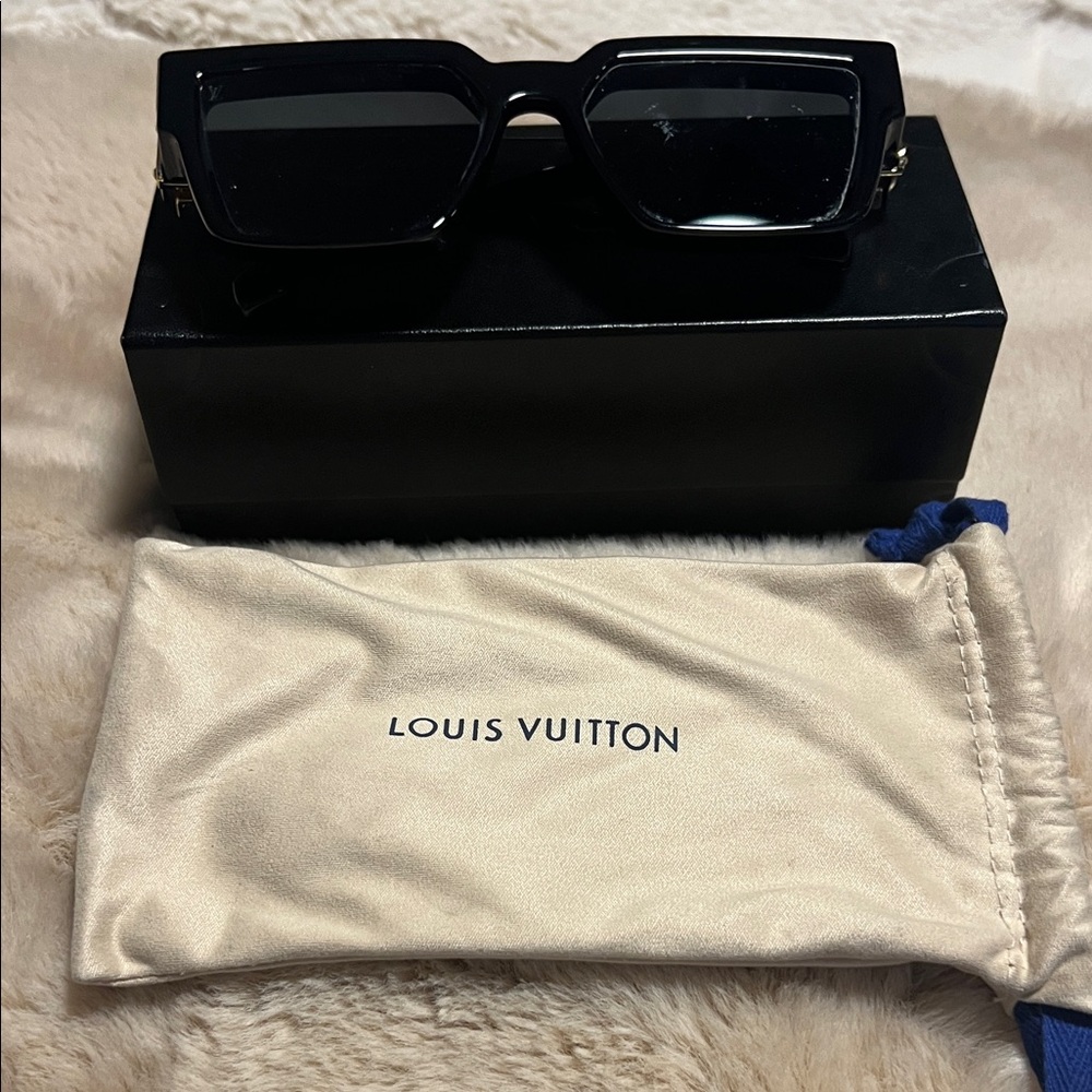 Louis Vuitton Black Sunglasses